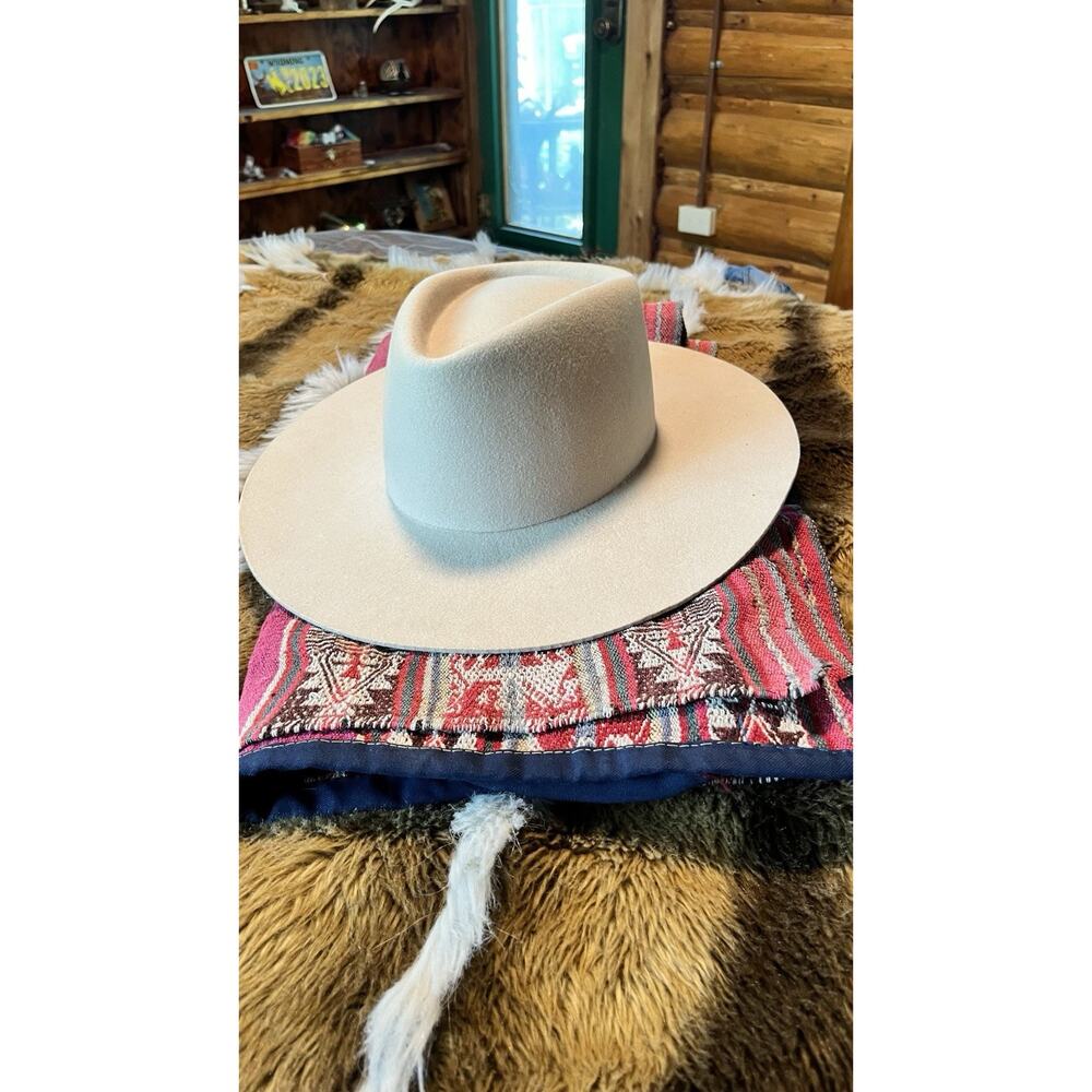 Gigi Pip 100% Australian Wool Felt Fedora Hat Beige Size 59 Large